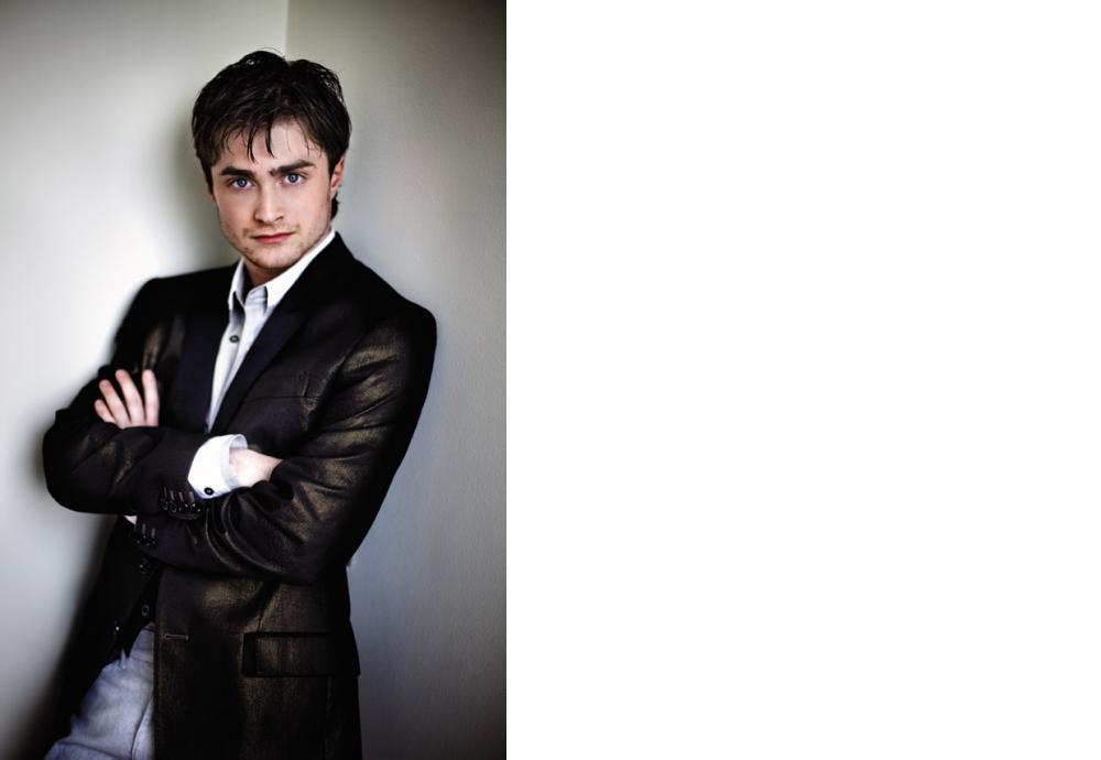 daniel_radcliffe_has_a_girlfriend_main_11078[1]